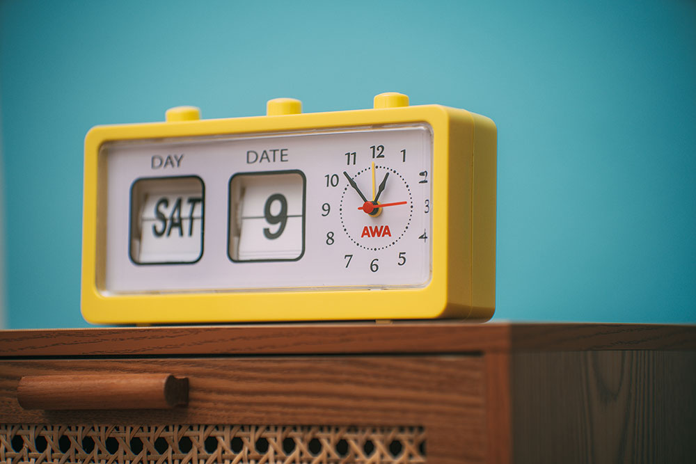 Analog Clock (Day & Date)