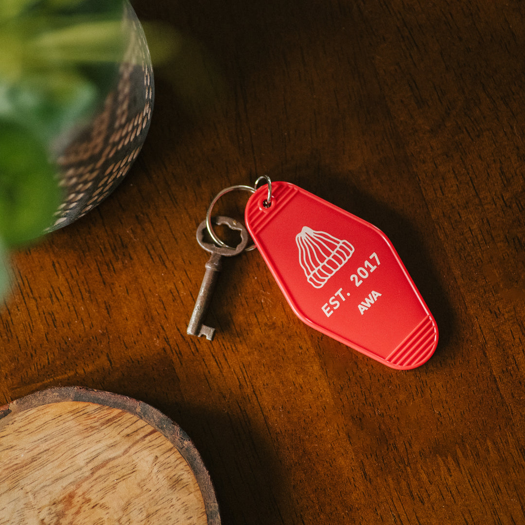 Vintage Style Motel Keychain - Red